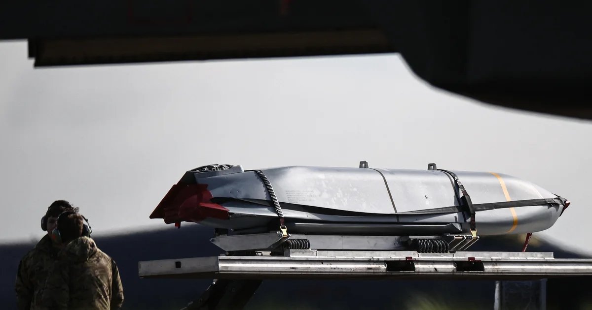 O ritmo acelerado do uso de interceptadores e armas guiadas de precisão preocupa a administração Trump